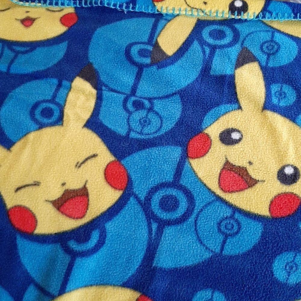 Pokémon Pikachu blanket 